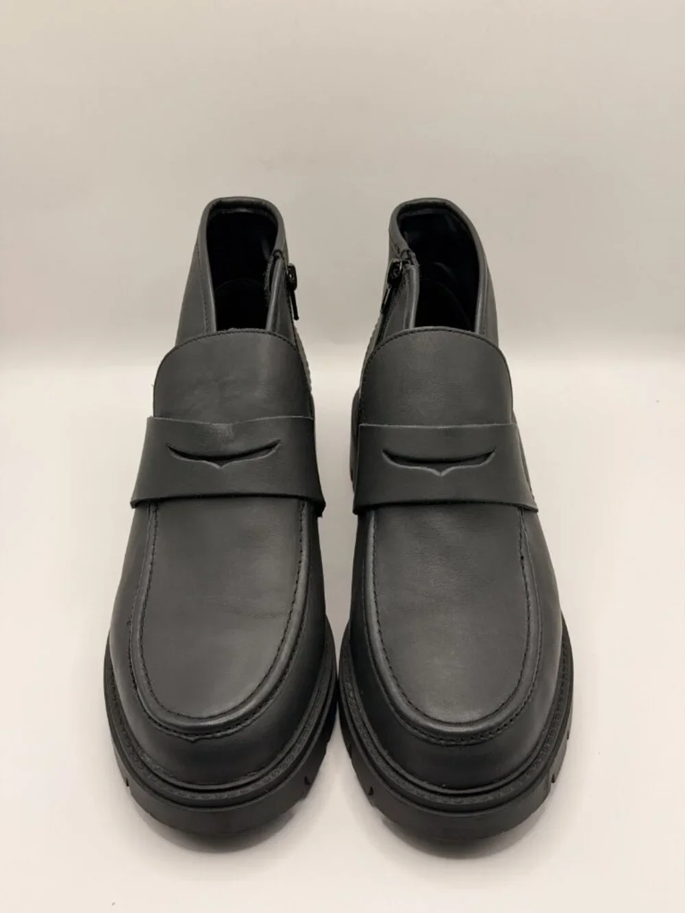 Blondo Women Kayloni Black Leather Waterproof Bootie Sz 10